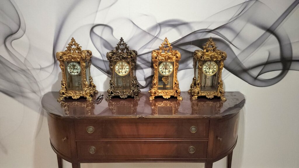 American Antique Clocks by Ansonia, The Apex